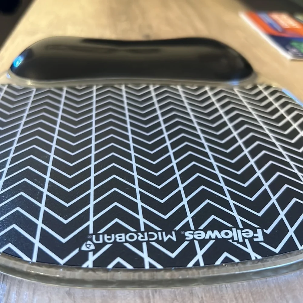 Mouse pad - wrist gel bump - NWOT